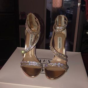 Steve Madden rose gold heels